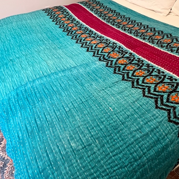 KANTHA QUILT HANDCRAFTED LIGHTWEIGHT REVERSIBLE BLANKET THROW BEDDING - Picture 3 of 10